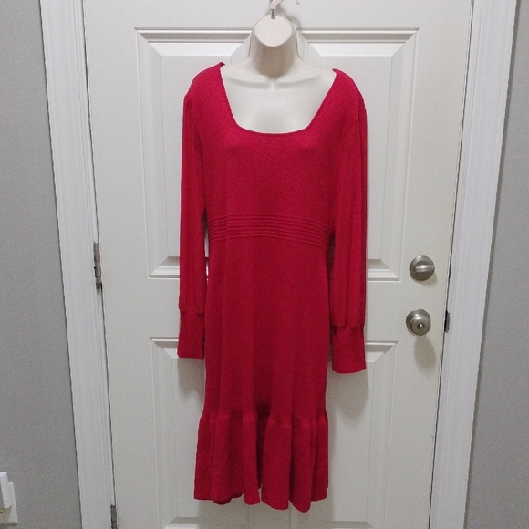 Almost Famous Red Long Sleeve Dress - Picture 2 of 5